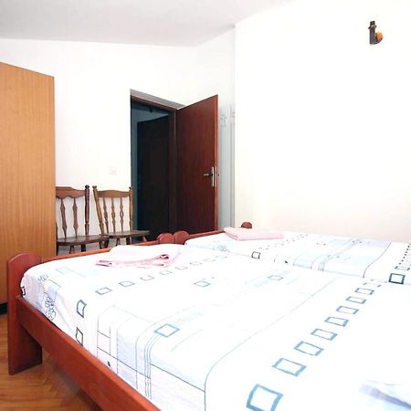 Charming Apartment In Tisno With 2 Bedrooms And Air Conditioning Kültér fotó