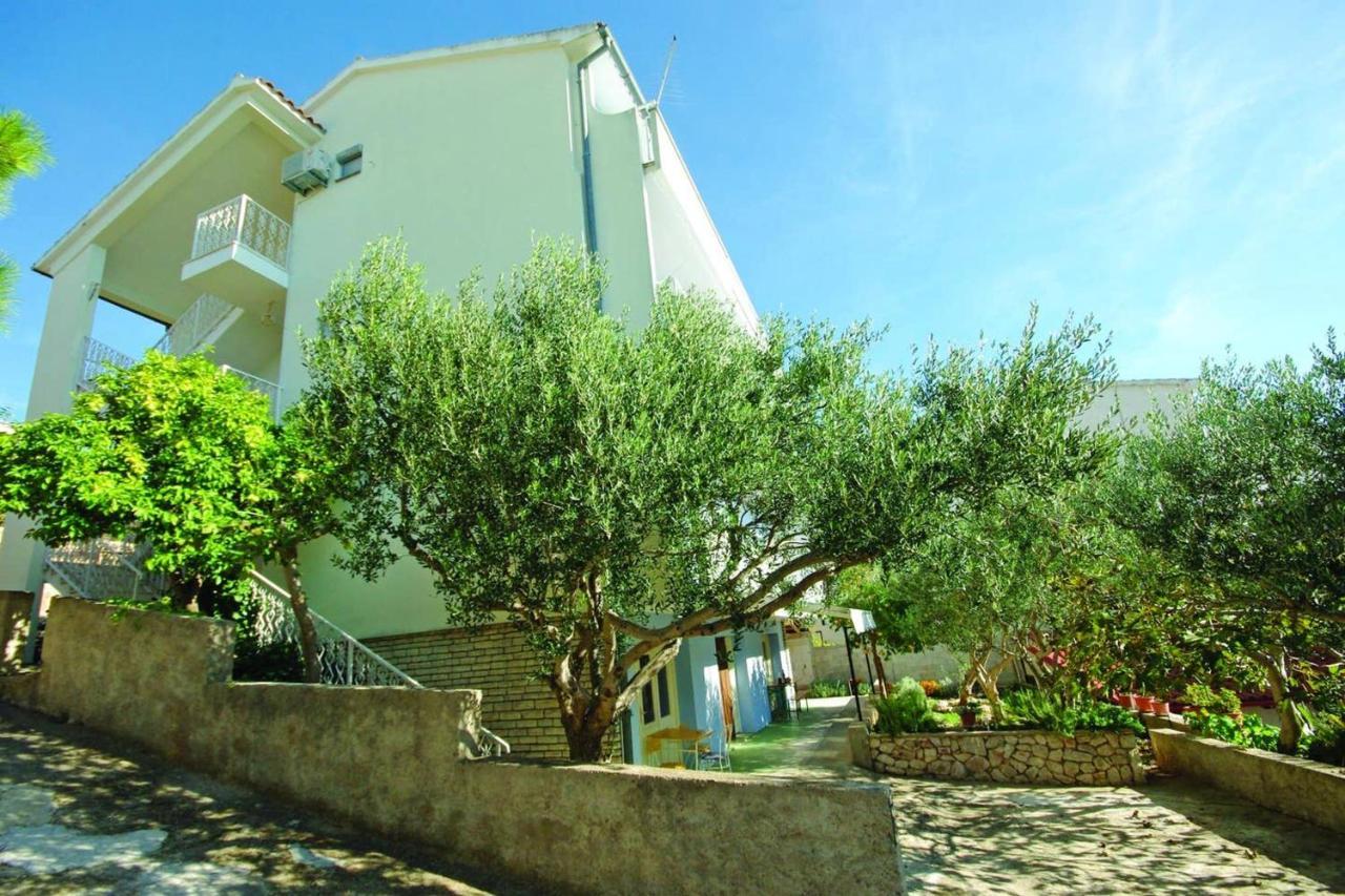 Charming Apartment In Tisno With 2 Bedrooms And Air Conditioning Kültér fotó